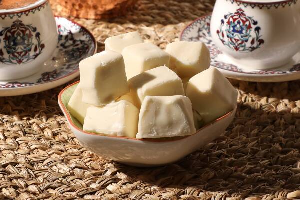 Beyaz Çikolatalı Lokum 500 Gr. - 1