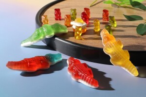 Halktan Dev Timsah 1 Kg. - Haribo