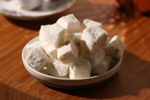 Lokum Sütlü Fıstıklı 750 Gr. - HALKTAN