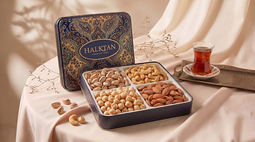 PREMİUM SERİ KARIŞIK KURUYEMİŞ KUTUSU 660 GR. - 1