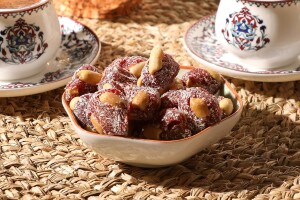 Yer Fıstıklı Misket Cezerye 1 Kg. - HALKTAN
